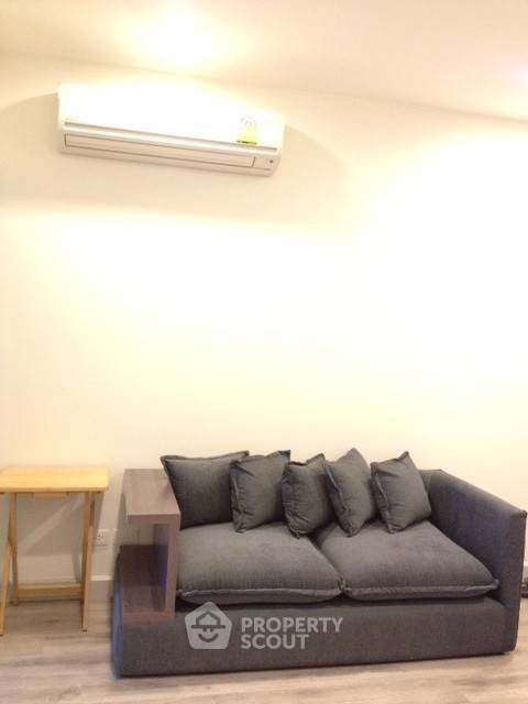 picture 1-BR Condo at Centric Sathorn-St. Louis near BTS Surasak (ID 385399) - 5/10