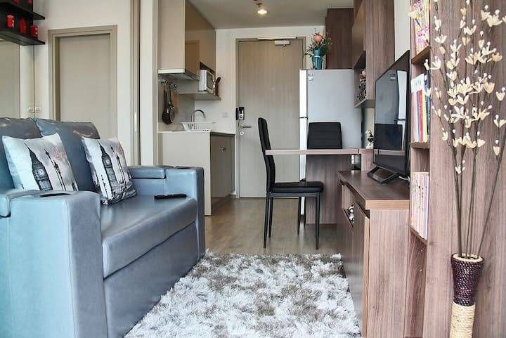 picture Ideo Q Chula Samyan【𝐑𝐄𝐍𝐓】🔥Modern design, sharp details, and fully furnished room!🔥 Contact Line ID: @hacondo - 3/9
