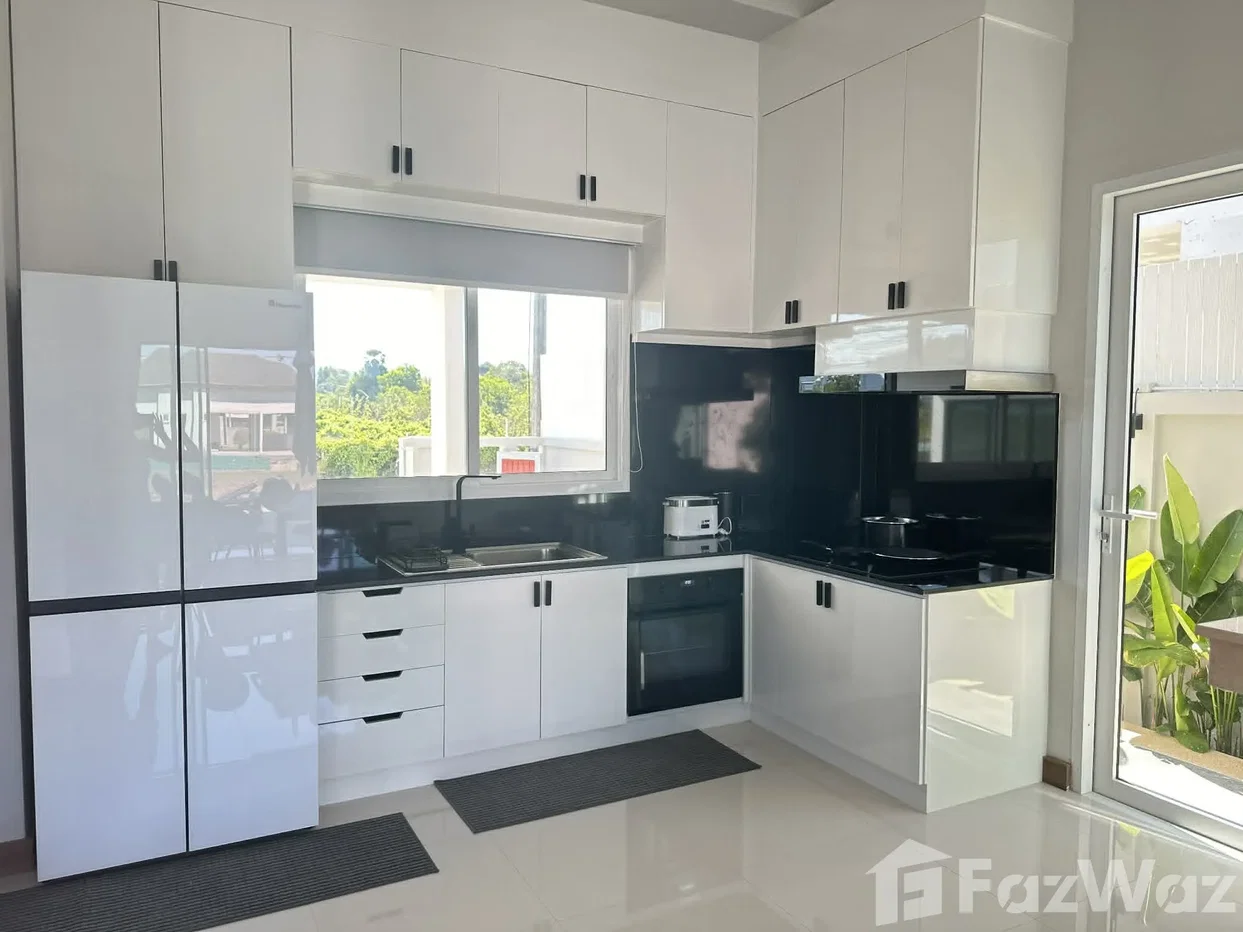 รูป Modern Family Oasis with Private Pool – Your Dream Home A 6380673 - รูปที่ 6/16