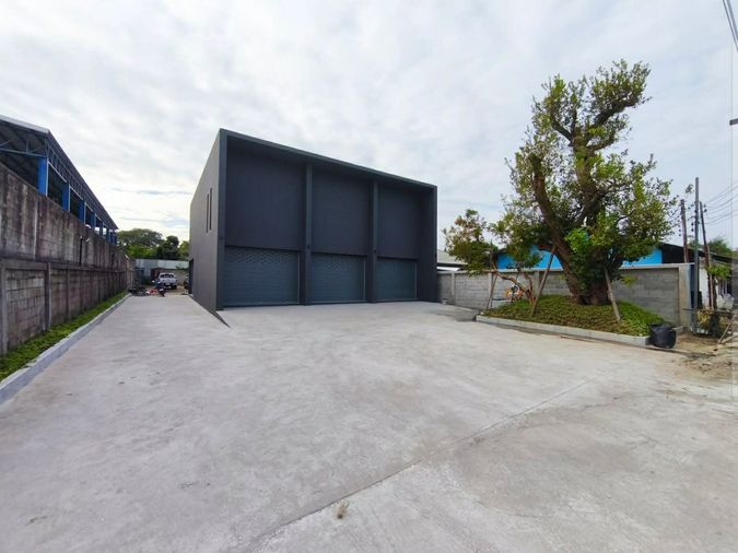 Warehouse for rent, stock products,2 bedrooms, 4 bathrooms, 5+ parking spaces #AMR-W0007