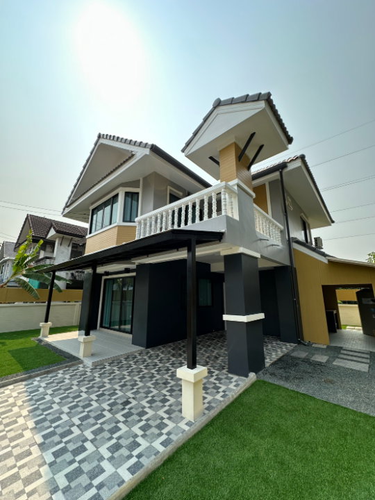 รูป ให้เช่าบ้านเดี่ยว บ้านใหม่เพิ่ง Renovate หมู่บ้านกล้วยไม้ มีสนามหญ้ารอบบ้านสวยงาม ใกล้เซ็นทรัลเฟส เดินทางสะดวก-RW007954 - รูปที่ 4/25