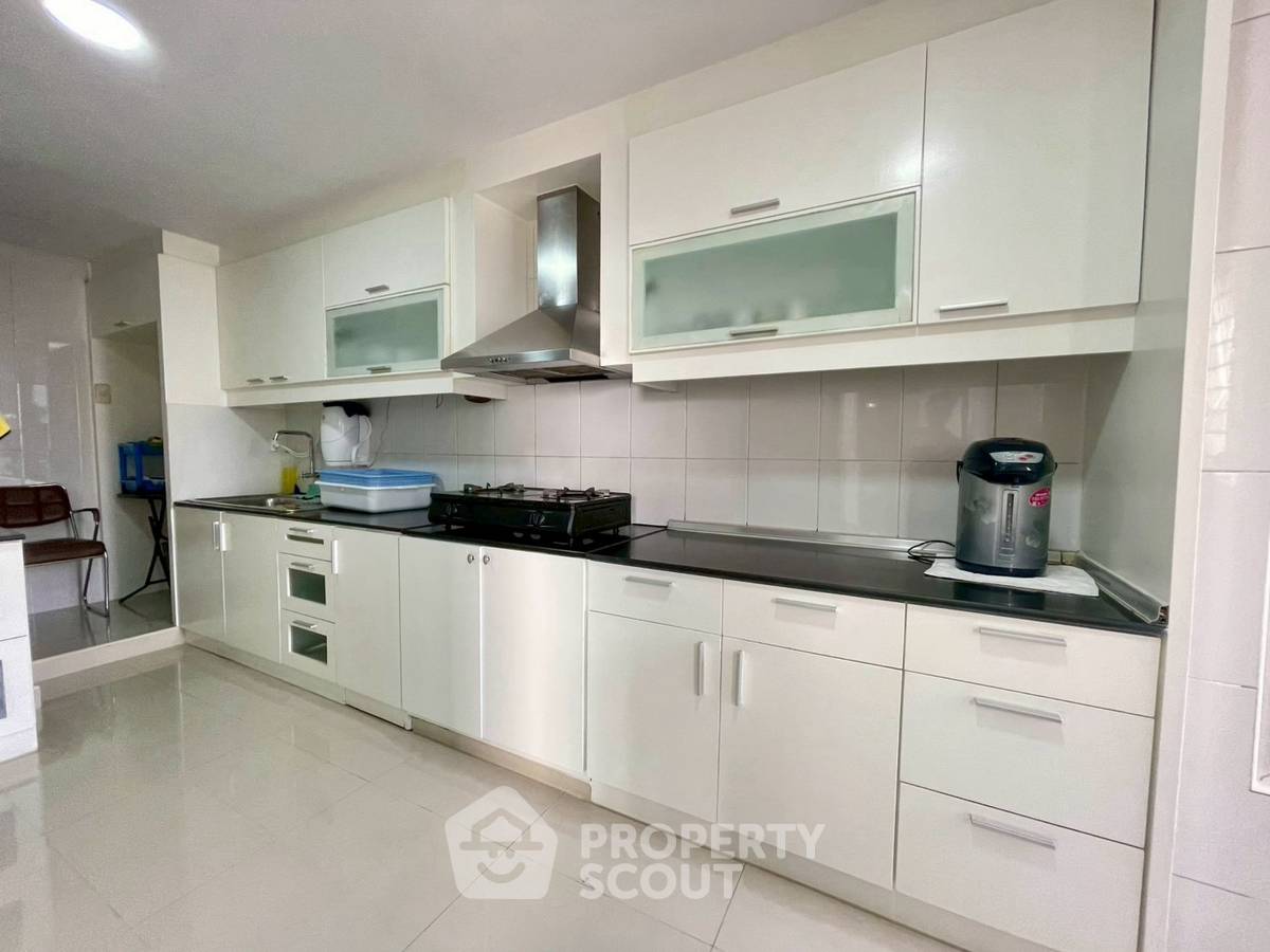 รูป คอนโด 3-ห้องนอน ที่ วัฒนา ไฮทส์ คอนโดมิเนียม ใกล้ MRT สุขุมวิท (ID 2929188) - รูปที่ 17/19