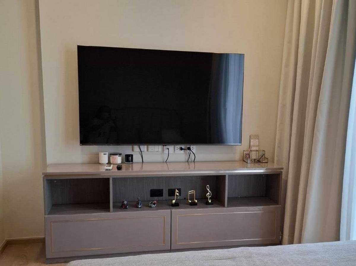 picture Sukhumvit Line | BTS Phrom Phong | 1 Bed 1 Bath | 27 sqm. | Noble Around Sukhumvit 33| ADD01814 - 2/4