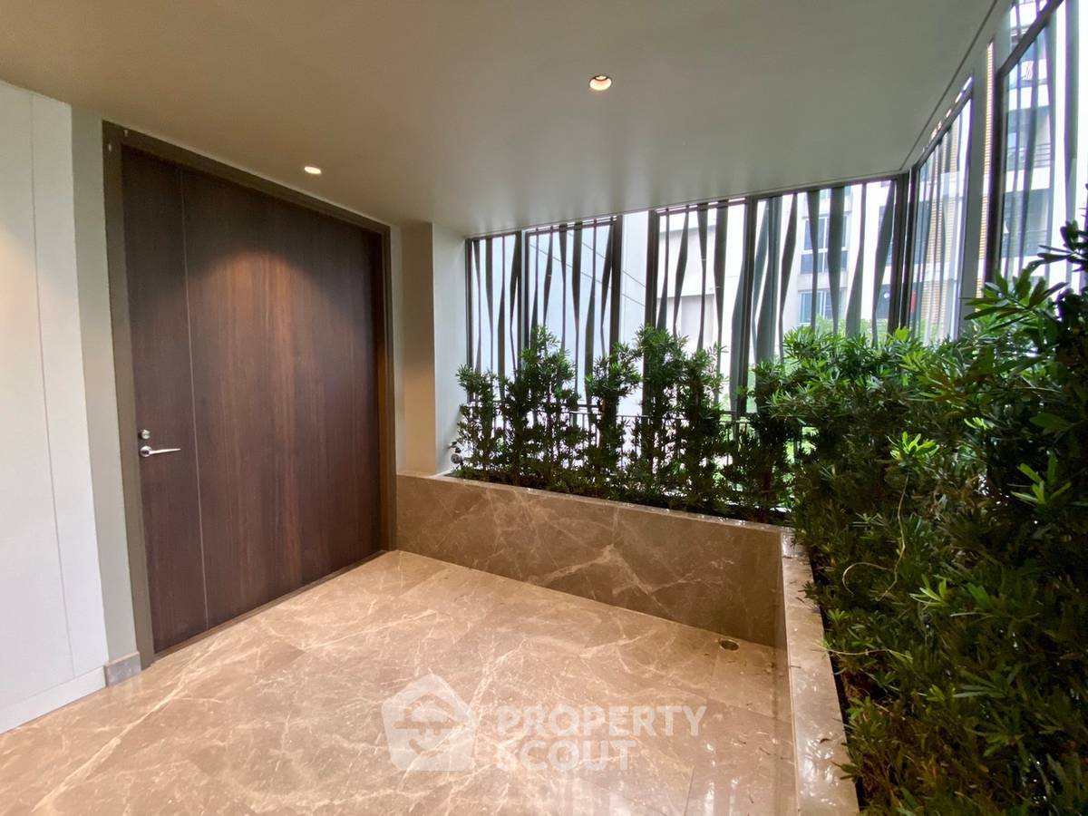 picture 3-BR Condo at Supreme Legend Condominium near MRT Khlong Toei (ID 512234) - 18/20