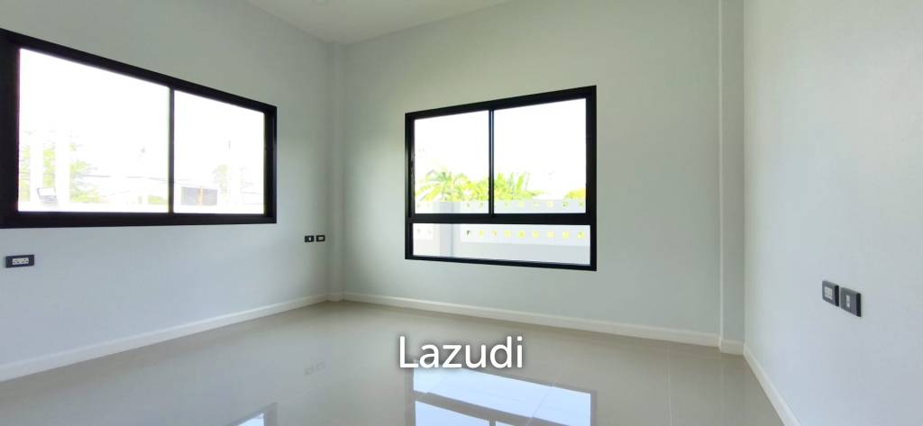 picture Charming Modern House for Sale Bang Saray, Sattahip - 16/21
