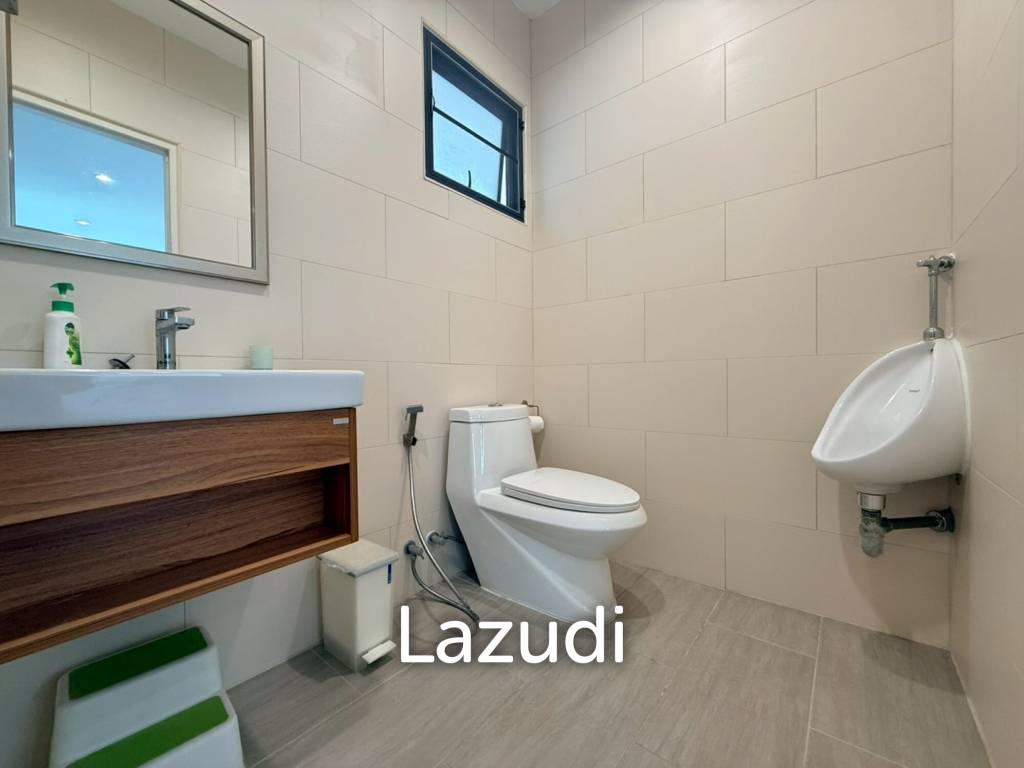 รูป บ้านเดี่ยวหรูทันสมัย 2 ชั้น ใกล้ทะเลสาบมาบประชาน พัทยา - รูปที่ 23/33
