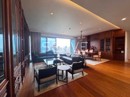 รูปภาพ 🔥200K🔥 - 3 Beds with Bathtub 223 Sq.m. High Fl 20+ Good Location Close to BTS Ratchadamri 300 m. at 185 Rajadamri Condo / For Rent