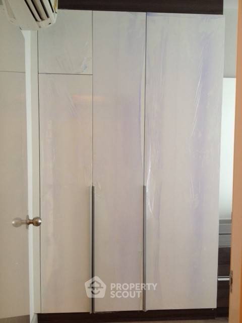 picture 1-BR Condo at Centric Sathorn-St. Louis near BTS Surasak (ID 385399) - 4/10