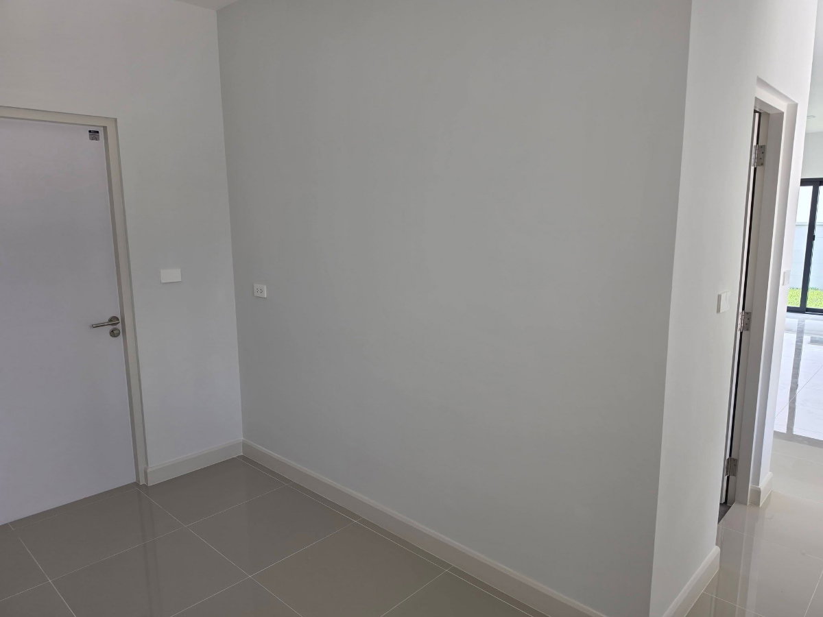 picture House for rent at  The Edition - 1/12