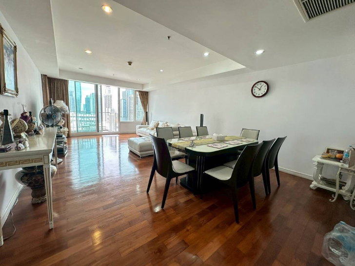 picture Urgent Sale rare Find 3 Bedroom at Baan Siri 24 - 3/12