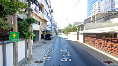 ที่ดิน ม.ศรีนครินทรวิโรฒ วิทยาเขตประสานมิตร : ขายที่ดินสวยทำเลดี พระราม 9 ซอย 13 เนื้อที่ 140 ตารางวา ขายเพียง 240,000 บาท/ตารางวาเท่านั้น!! 092-665-1669