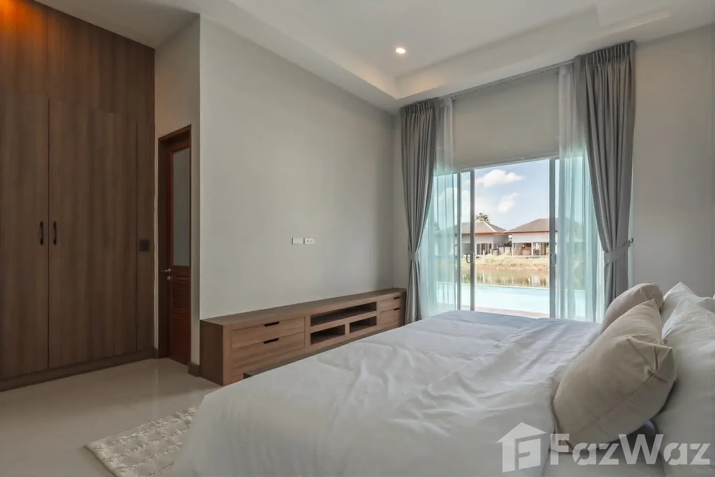 รูป Modern Family Oasis with Private Pool – Your Dream Home A 6380673 - รูปที่ 10/16