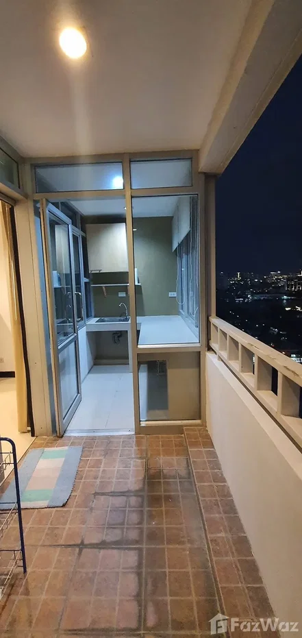 picture Sathorn Bridge Tower 6379506 - 17/24