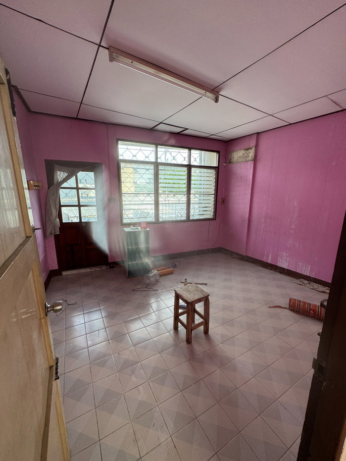 รูป ใหัเช่าตึกแถวปากซอยประชาสงเคราะห์ 29 แถวม.หอการค้า - รูปที่ 11/12