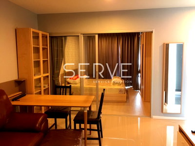 Condos for rent : 1 Bed Large Room High Fl.20+ City view Fully furnished Good Location Close To  MRT Phra Ram 9 400 m. @ Aspire Rama 9 
