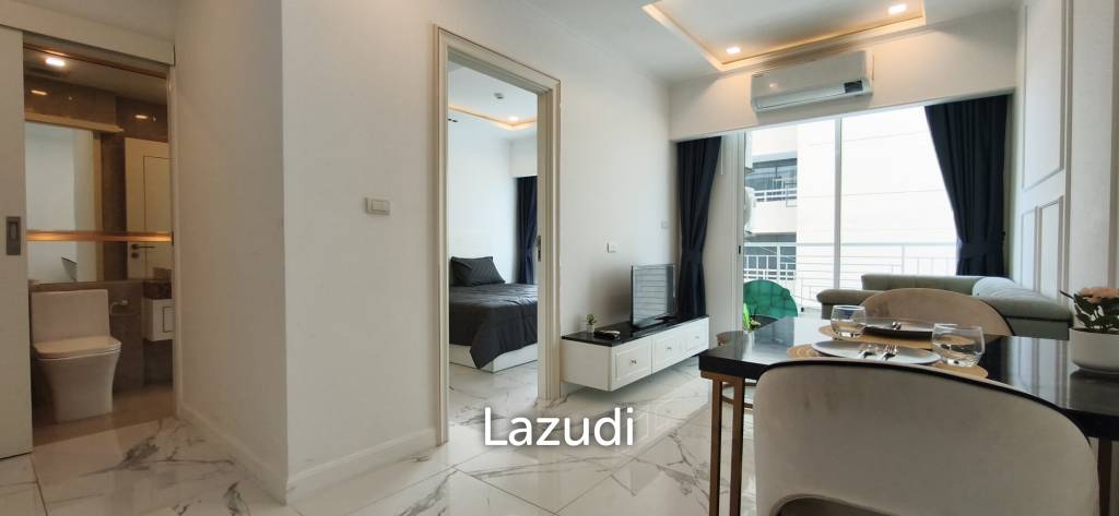 picture Luxury Living Empire Tower Pattaya 1BR on 2nd Floor - 4/10