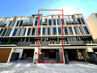 Townhouses for rent Bangkok : For rent THER LADPRAO 93 Ready to move in