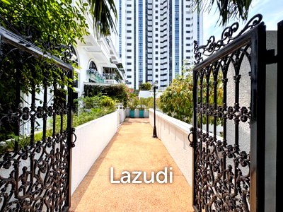 ขายคอนโด : 265 Sqm 4 Bed 4 Bath  Kiarti Thanee City Mansion