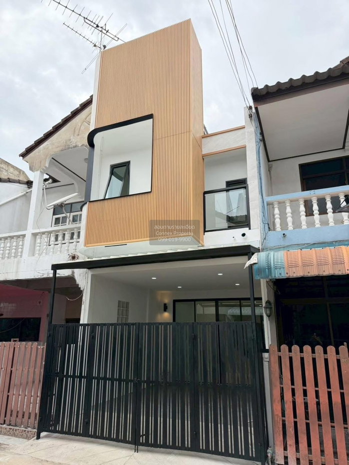 รูป ขายทาวน์เฮ้าส์/ทาวน์โฮม บ้านพิพรพงษ์ 2,3,4 รีโนเวทใหม่ สนามบิน เขต ดอนเมือง กรุงเทพ CX-156078 ✅ ทักไลน์ @connexproperty ตอบทันที ทีมงานมืออาชีพ ✅ - รูปที่ 4/12