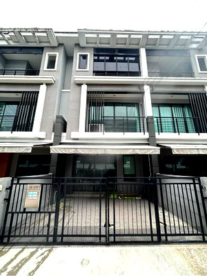 Townhouses for rent : For Rent!! Townhouse BaanKlangMueng SukSawat Conveniently located near Bhumibol Bridge and Expressway.