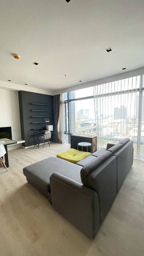 For rent Circle living prototype  ( good price )