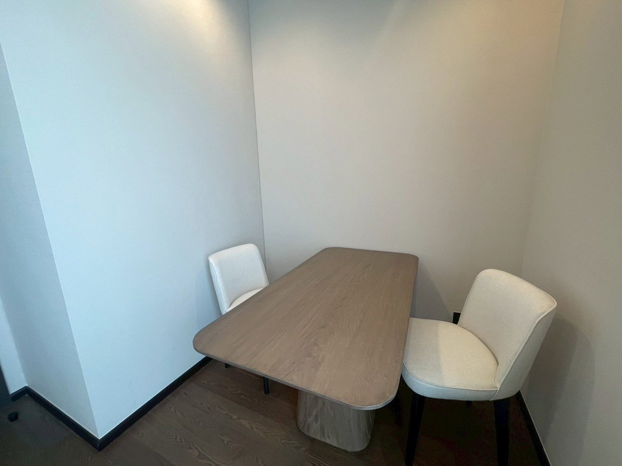 picture LTH15522 – Luxury Condo for Rent Thonglor | High Floor Corner Unit | Near BTS Thonglor | 60,000 THB | คอนโดหรูให้เช่า ทองหล่อ ห้องมุม ชั้นสูง ใกล้ BTS ทองหล่อ - 2/4