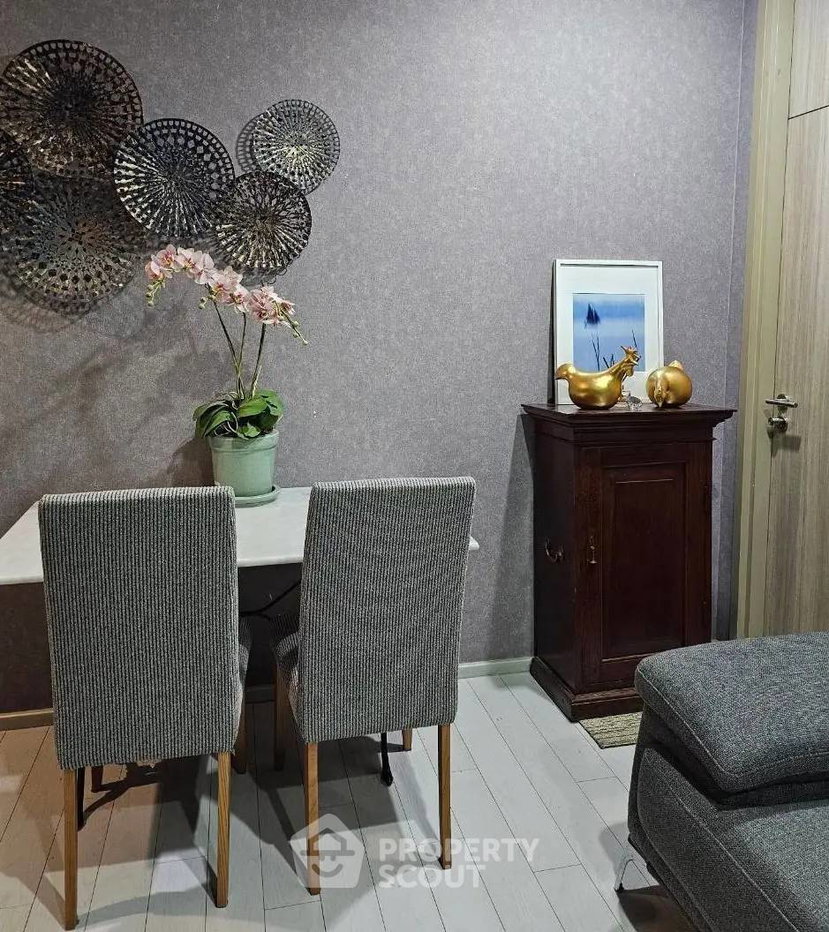 รูป คอนโด 1-ห้องนอน ที่ โนเบิล เพลินจิต ใกล้ BTS เพลินจิต (ID 2873747) - รูปที่ 3/8
