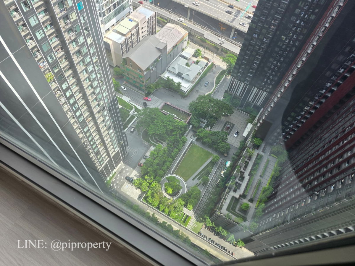 รูป ให้เช่าห้องชุด 1 ห้องนอน ชั้นสูง วิวโปร่ง ในคอนโด Life Asoke Rama 9 คอนโดพร้อมสิ่งอำนวยความสะดวกครบครัน ใจกลางเมือง วิถีชีวิตแบบพระราม 9 อโศก - รูปที่ 17/47