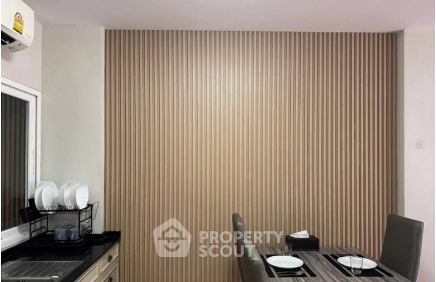 picture 4-BR Townhouse in Si Kan (ID 2917719) - 4/6