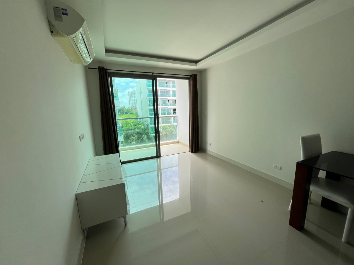 รูป BB 14782 : คลับ รอยัล ซี แอนด์ ดี - รูปที่ 9/10