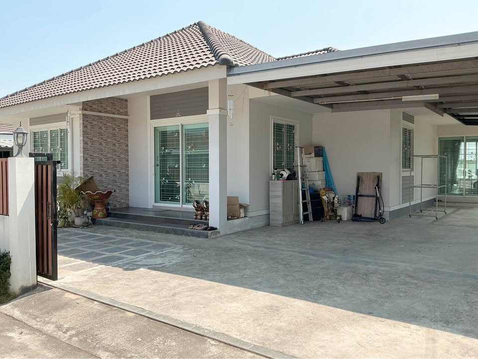 รูป ให้เช่าบ้านเดี่ยวชั้นเดียว 3 ห้องนอน 2 ห้องน้ำ 1 ห้องครัว 2 ที่จอดรถ #AHD-H1322 - รูปที่ 1/15