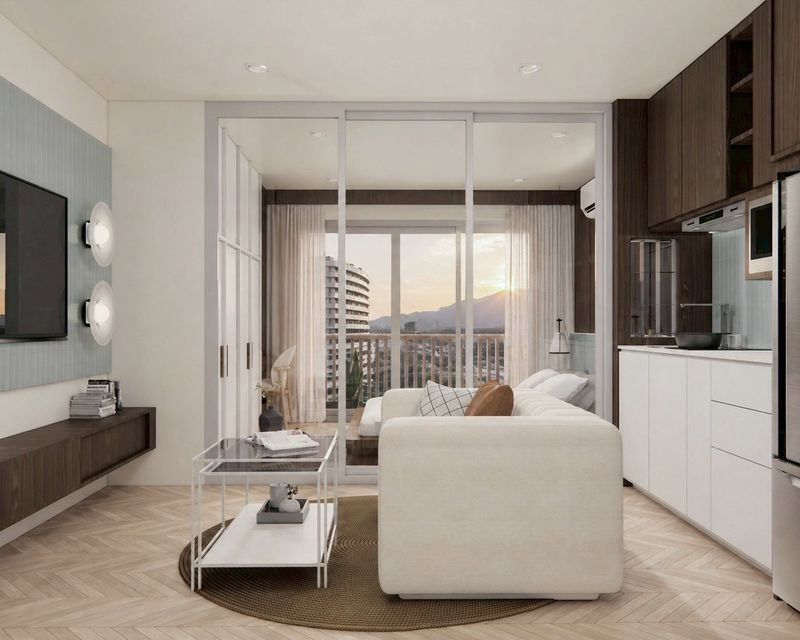picture Condo for sale with 1 bedroom, 1 bathroom and 1 kitchen. #C8MG100726 - 2/11