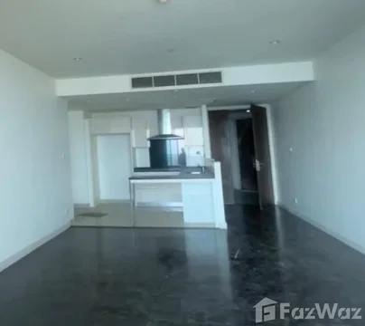 2 Bedroom Condo for sale at Watermark Chaophraya 6379540