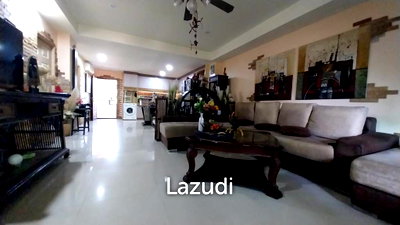 ขายคอนโด : Spacious 2-Bedroom Condo for Sale in Rawai