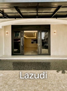 260 sqm modern townhouse in Wang Thonglang Bangkok