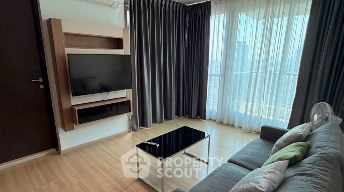 รูป คอนโด 2-ห้องนอน ที่ ริธึ่ม สาทร ใกล้ BTS สะพานตากสิน (ID 2866181) - รูปที่ 1/3
