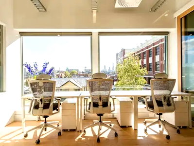 Office for rent Bangkok : Office for rent at Pearl Tower Phaya Thai, fully equipped with office facilities in a modern building, conveniently located near BTS Ari.