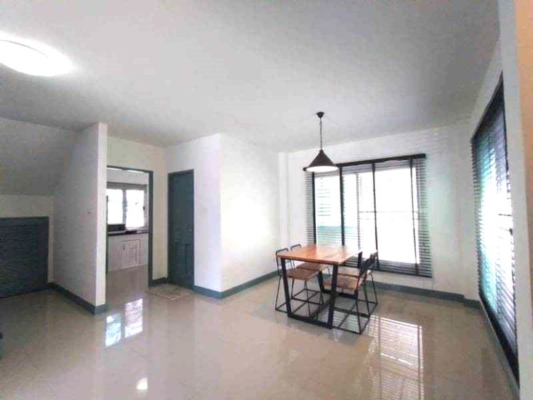 รูป   ให้เช่าบ้านเดี่ยวสองชั้น  3 ห้องนอน 3 ห้องน้ำ 1  ห้องครัว  1  ที่จอดรถ   #A5-H0736 - รูปที่ 7/17