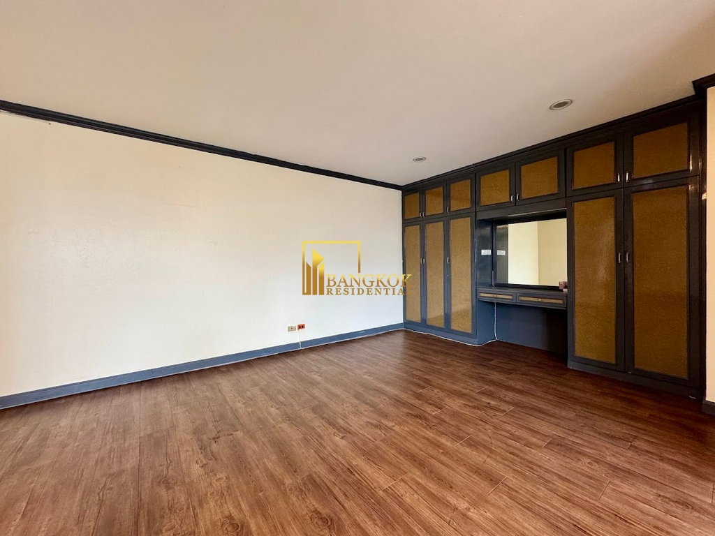 รูป City Lake Tower | Spacious 3 Bedroom Condo in Asoke Area - BR19001CD - รูปที่ 10/36