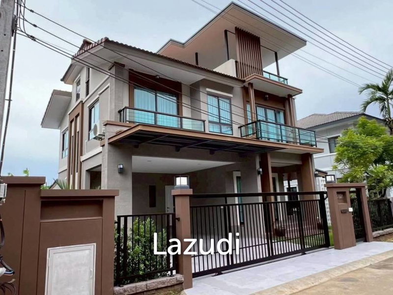 Houses for sale : Fully Furnished 3-Bedroom House for Rent and Sale in Kathu