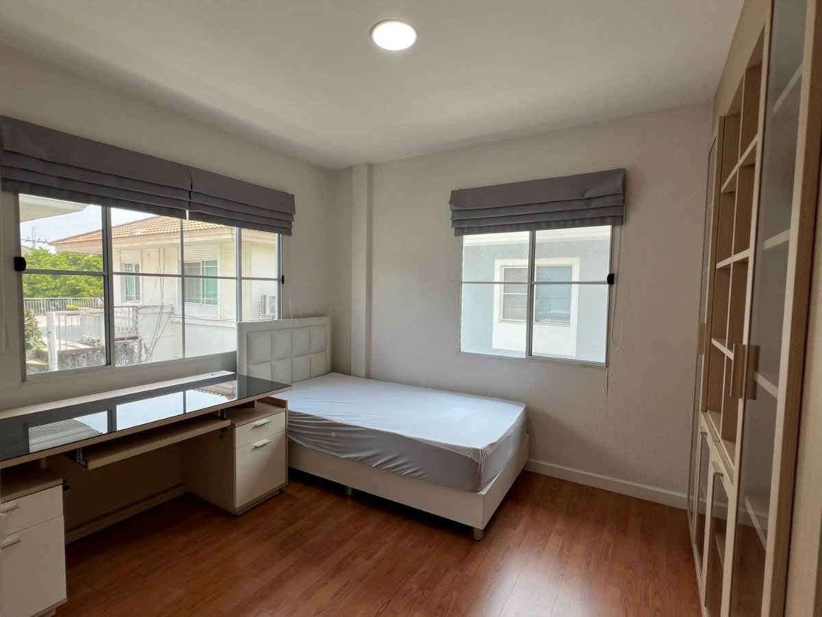 รูป บ้านให้เช่า  ที่ : หมู่บ้านมัณฑนา 2 (อ่อนนุช-วงแหวน) - รูปที่ 2/20