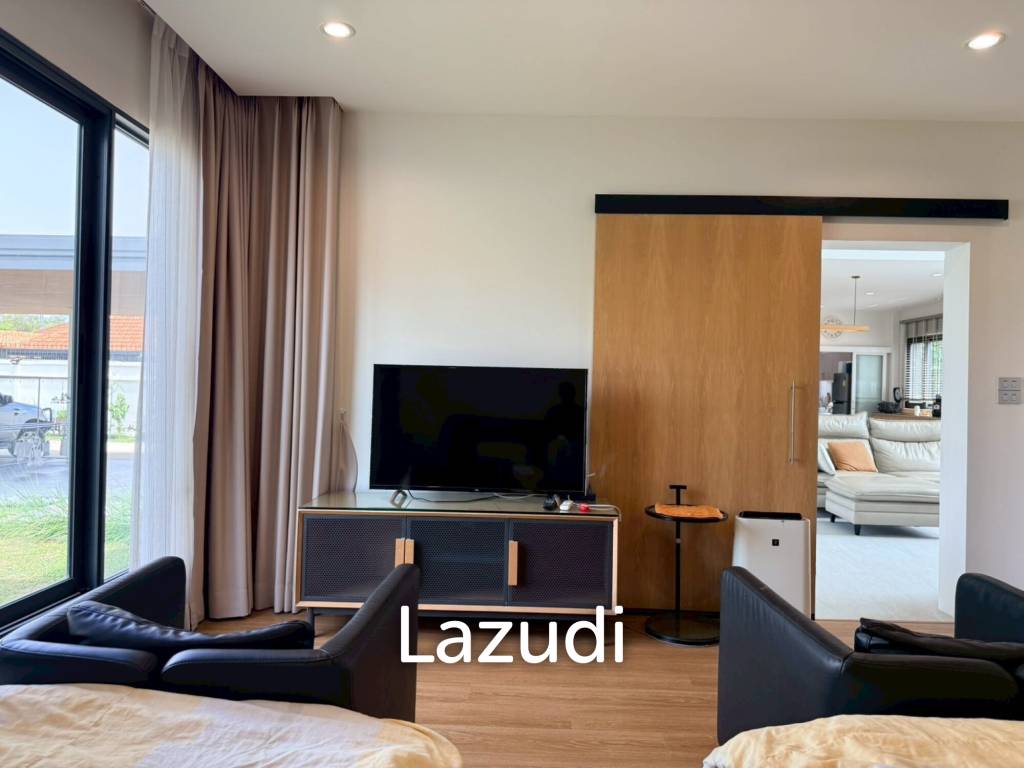 รูป บ้านเดี่ยวหรูทันสมัย 2 ชั้น ใกล้ทะเลสาบมาบประชาน พัทยา - รูปที่ 18/33