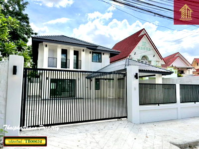ขายบ้านเดี่ยว : หมู่บ้านกรุงทอง 4 นวมินทร์ 111 รามอินทรา บ้านสวยรีโนเวทใหม่ ทำเลดี เดินทางสะดวก