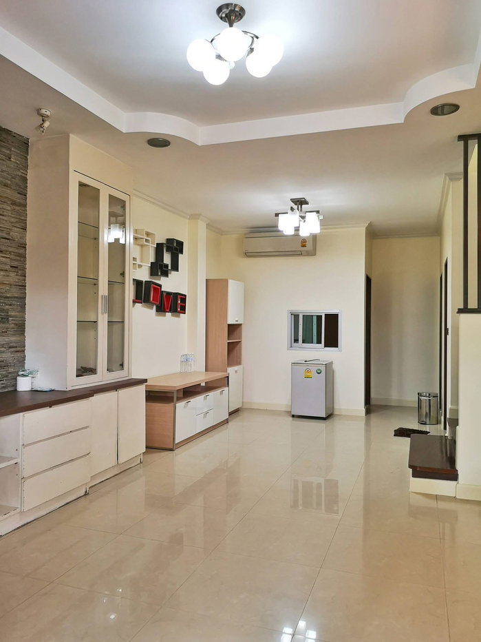 รูป 🏡 ให้เช่าบ้านเดี่ยว หมู่บ้านพล วัชรพล 4 ห้องนอน 3 ห้องน้ำ ถนนสุขาภิบาล 5 ใกล้ห้าแยกวัชรพล เดินทางสะดวก เข้า-ออกได้หลายเส้นทาง  - รูปที่ 5/19