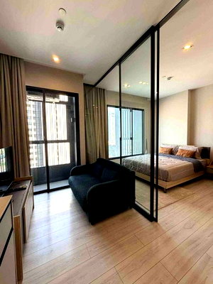 Condos for sale : S050042 The Room Phayathai