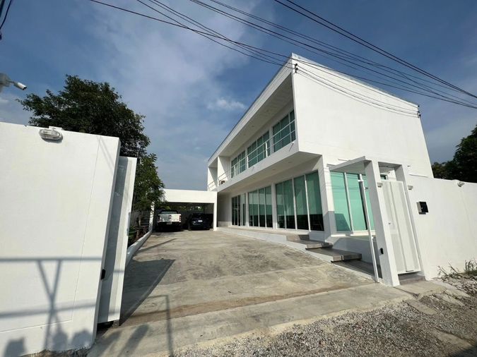 ให้เช่า บ้านเดี่ยวจดทะเบียนได้ ใกล้สุวรรณภูมิ 