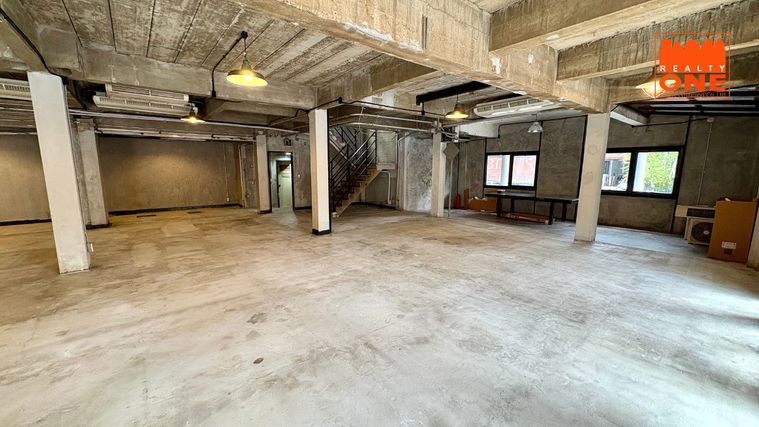 10-bed home office for sale, 1300 sqm, 120 sq wah, Wang Thonglang