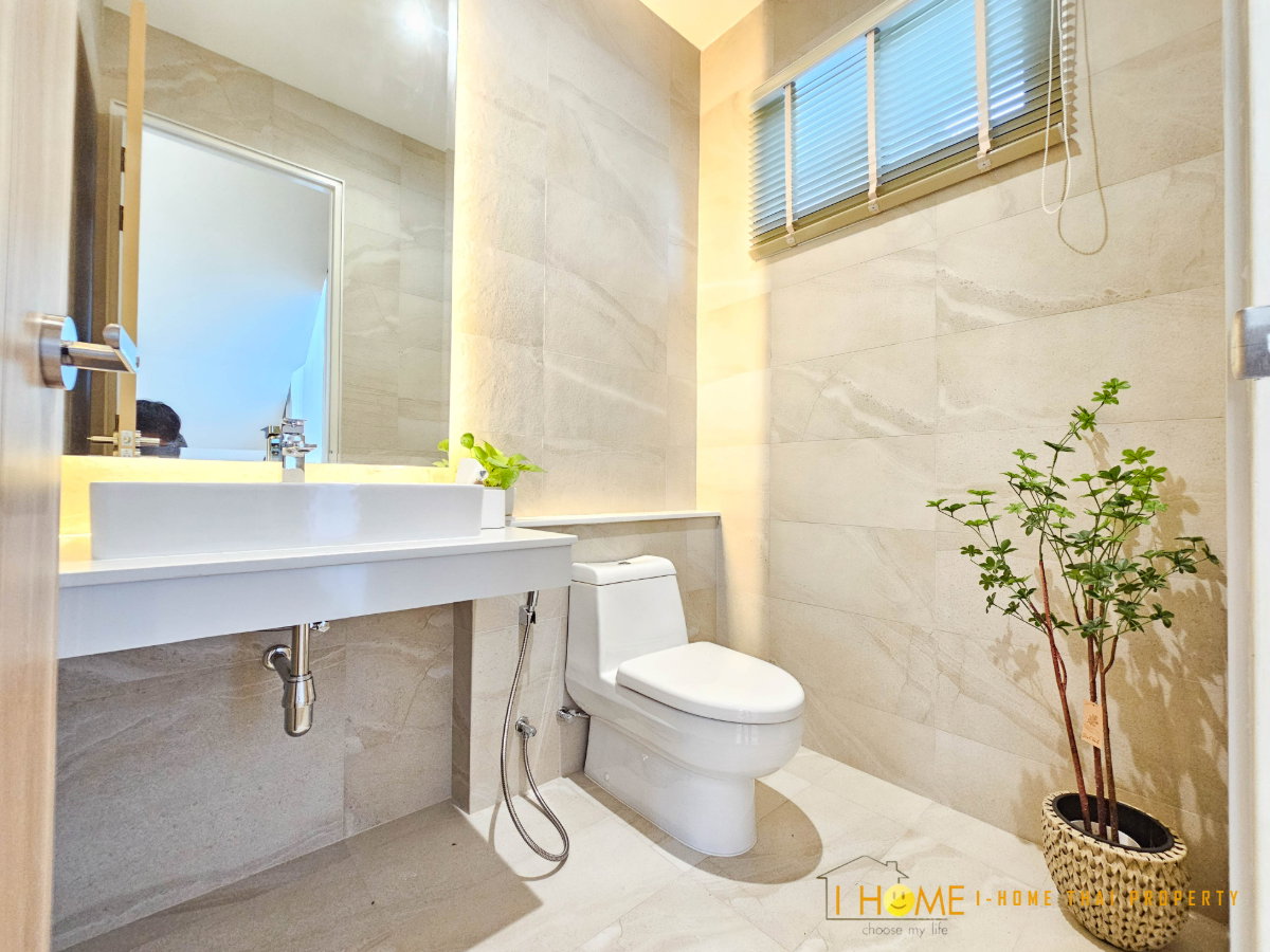 รูป ขายบ้านเดี่ยว 2 ชั้น บ้านหลังใหญ่สไตร์โมเดิร์นทันสมัยภายในตกแต่งหรูหรา # C7MG100921 - รูปที่ 14/41