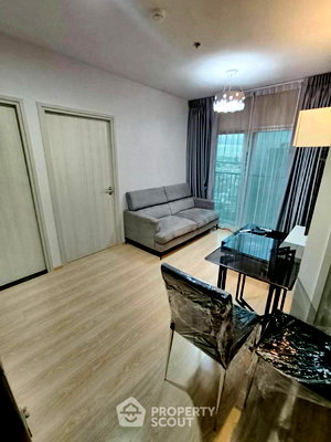 Condos for rent : 2-BR Condo At Noble Revolve Ratchada 2, 24th-Floor Near MRT (ID 2931955)