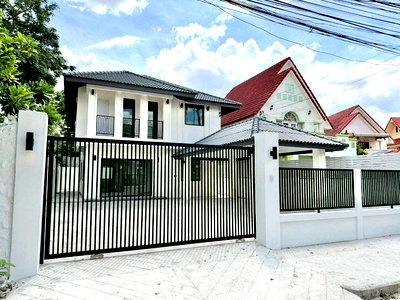 บ้านเดี่ยว รร.สายอักษร : บ้านเดี่ยว นวมินทร์ 111​  กรุงทอง4 นัดชมบ้าน085-318-6868​ คุณวา